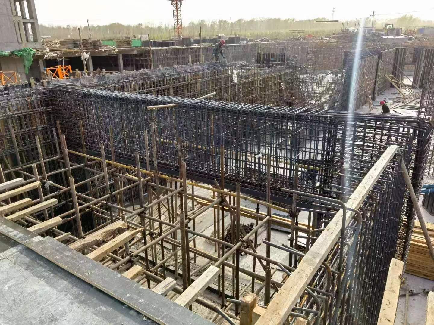 九真镇建筑基础筏板施工时混凝土有哪些常见问题?